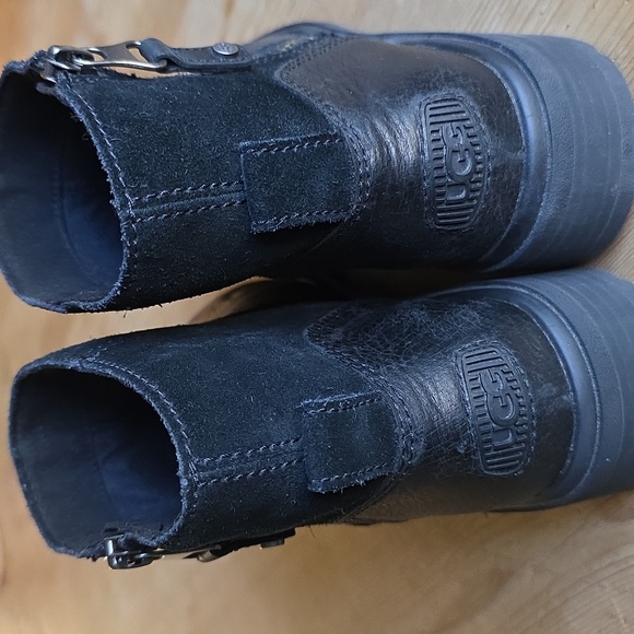UGG Harrison Zip Suede Leather Black Boots Size 9 - Picture 10 of 12